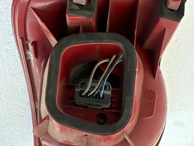 11993 Volkswagen Passat B7 2010-2014 Lámpa , Fényszóró Használt Bal hátsó