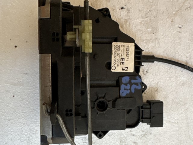 Opel Meriva B 2010-2017 Zár Használt bal első