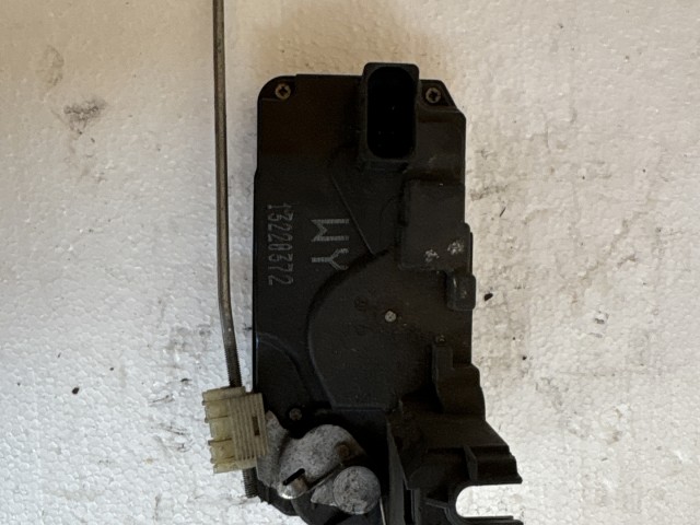 Opel Zafira B 2005-2014 2005-2014 Zár Használt jobb hátsó