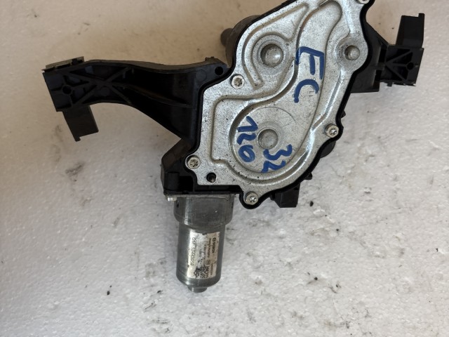Ablaktörlő motor