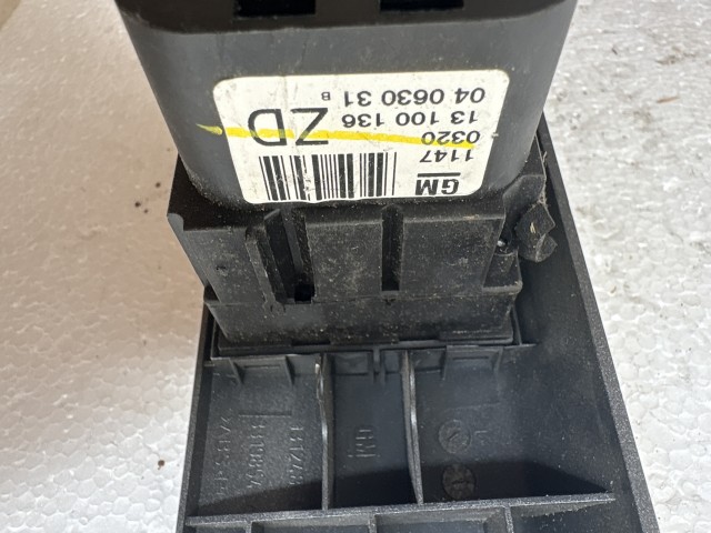 Opel H astra 2004-2014 Világítás kapcsoló Használt
