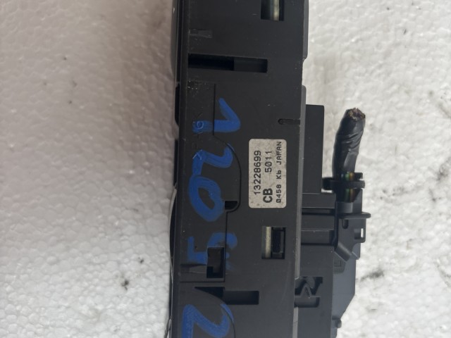 Opel Zafira B 2005-2014 2005-2014 Ablakemelő kapcsoló  Használt bal első