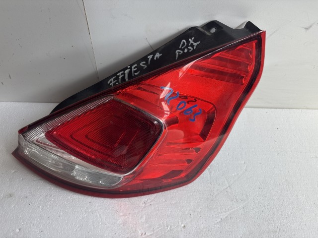 12063 Ford Fiesta 2008-2017 Lámpa , Fényszóró Használt  Jobb hátsó