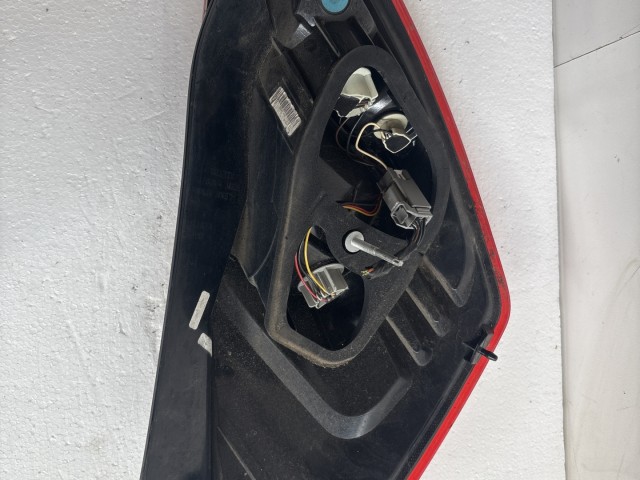 12063 Ford Fiesta 2008-2017 Lámpa , Fényszóró Használt  Jobb hátsó