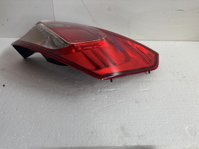 12063 Ford Fiesta 2008-2017 Lámpa , Fényszóró Használt  Jobb hátsó