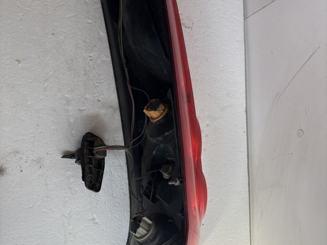 7295 Ford Fiesta v 2004-2008 Lámpa , Fényszóró Használt Bal hátsó