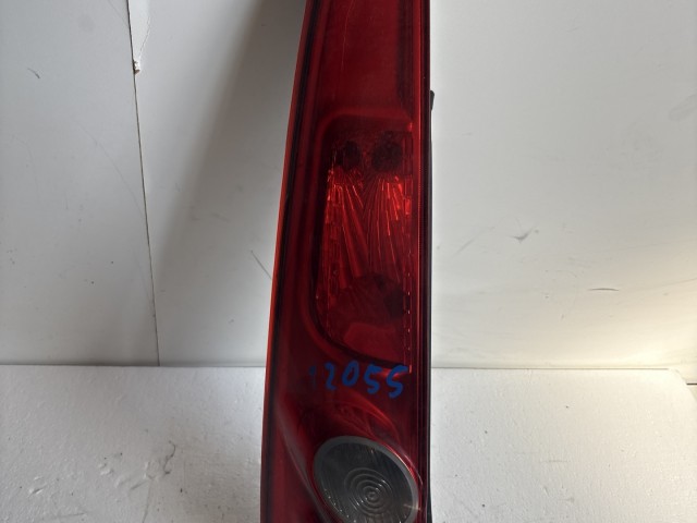 12055 Ford Fiesta v 2004-2008 Lámpa , Fényszóró Használt Bal hátsó