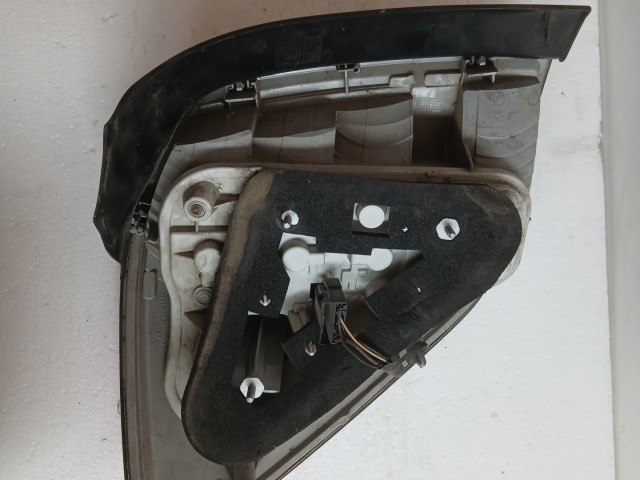 12102 Opel H astra 2004-2014 Lámpa , Fényszóró Használt  Jobb hátsó kombi