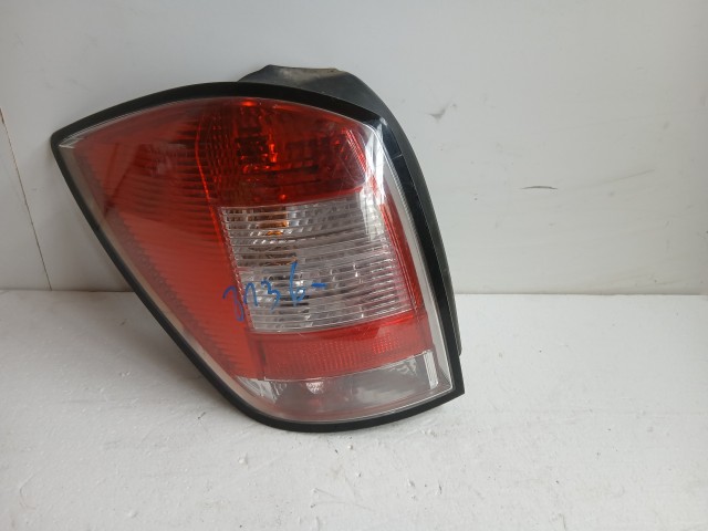 8136 Opel H astra 2004-2014 Lámpa , Fényszóró Használt Bal hátsó kombi