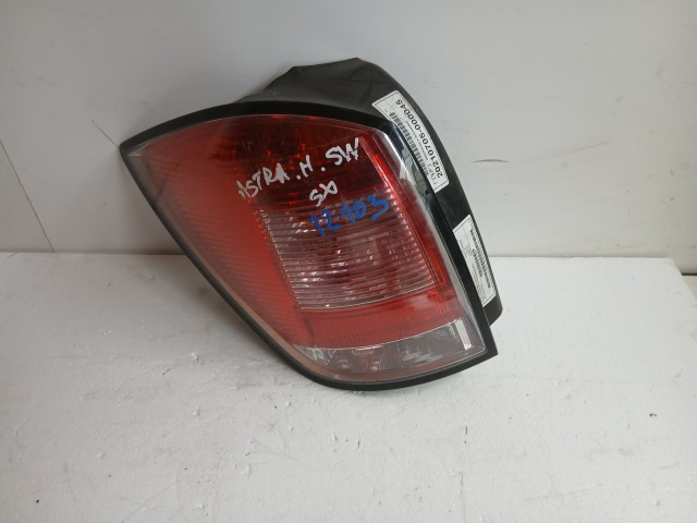 12103 Opel H astra 2004-2014 Lámpa , Fényszóró Használt Bal hátsó kombi