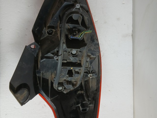 7209 Ford Ka 2008-2016 Lámpa , Fényszóró Használt  Jobb hátsó