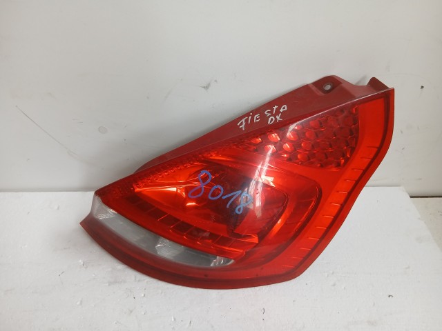 8018 Ford Fiesta 2008-2017 Lámpa , Fényszóró Használt  Jobb hátsó