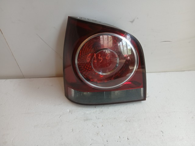 6934 Volkswagen Polo 2003-2009 Lámpa , Fényszóró Használt Bal hátsó