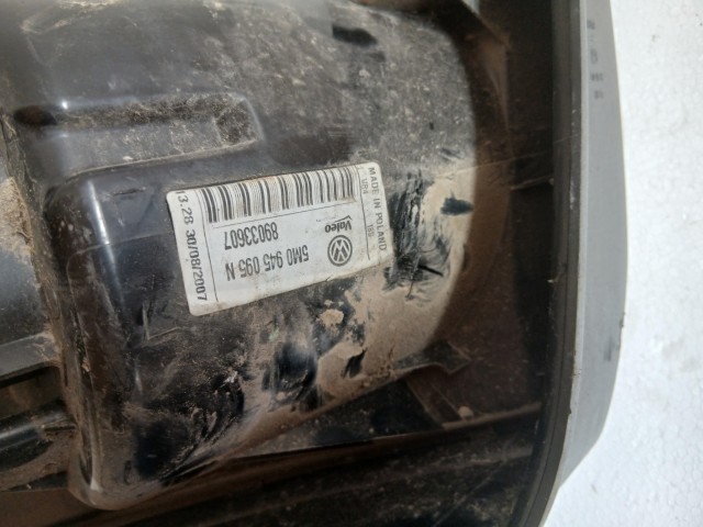 6937 Volkswagen Golf V. Plus 2004-2013 Lámpa , Fényszóró Használt Bal hátsó