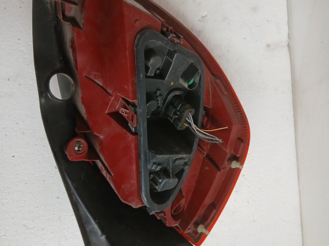 6968 Renault Clio III. 2007-2014 Lámpa , Fényszóró Használt  Jobb hátsó